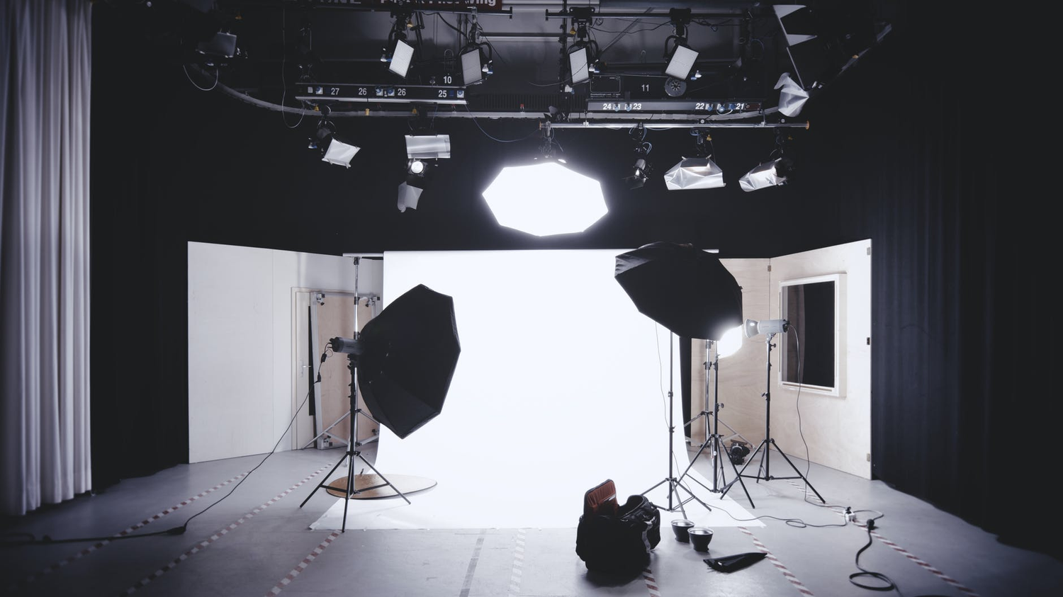 Ways to Set Up A Photo Studio On A Budget