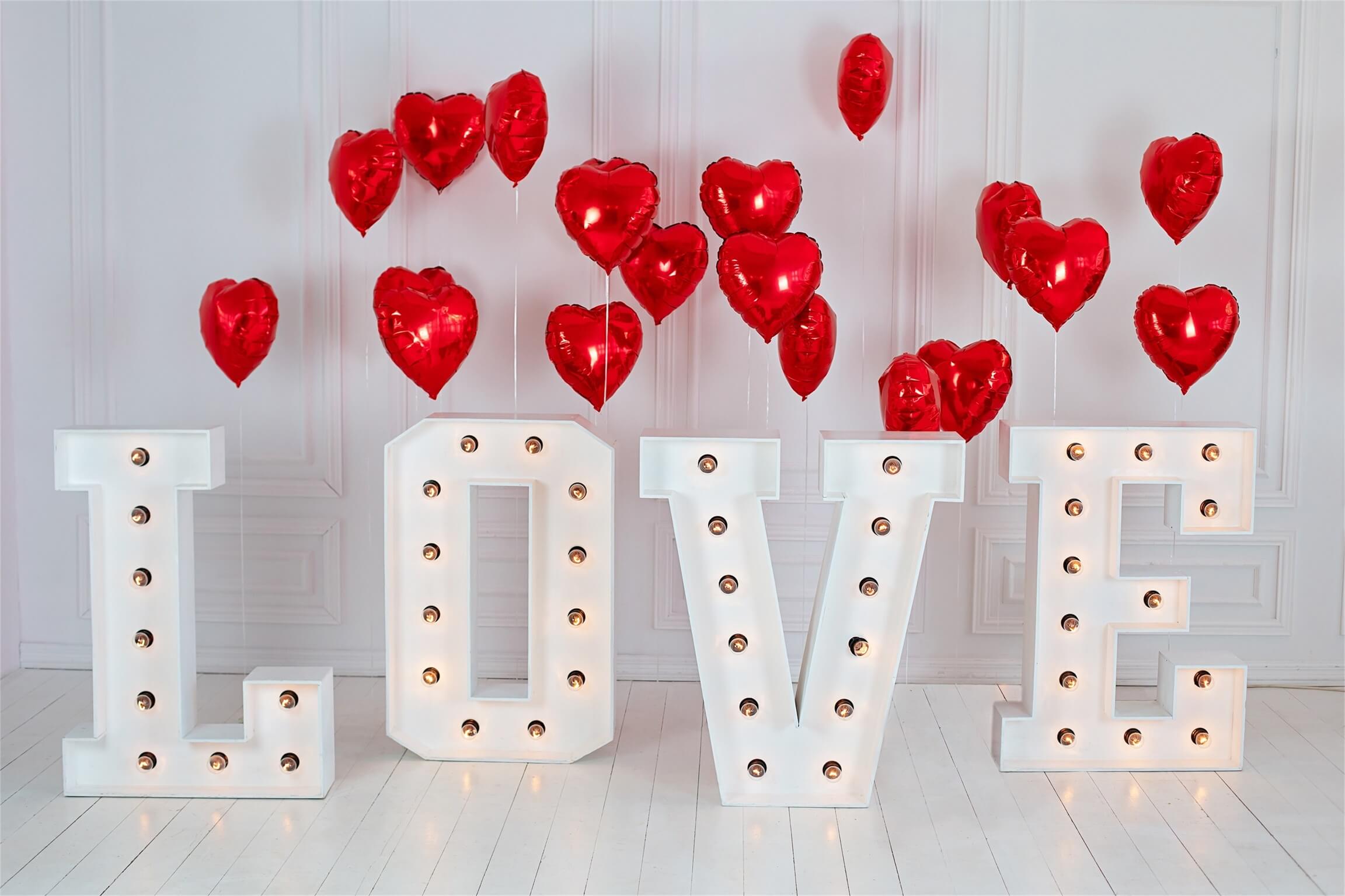 Valentine's Love Letters LED-Light Red Heart Balloons Backdrop M12-15