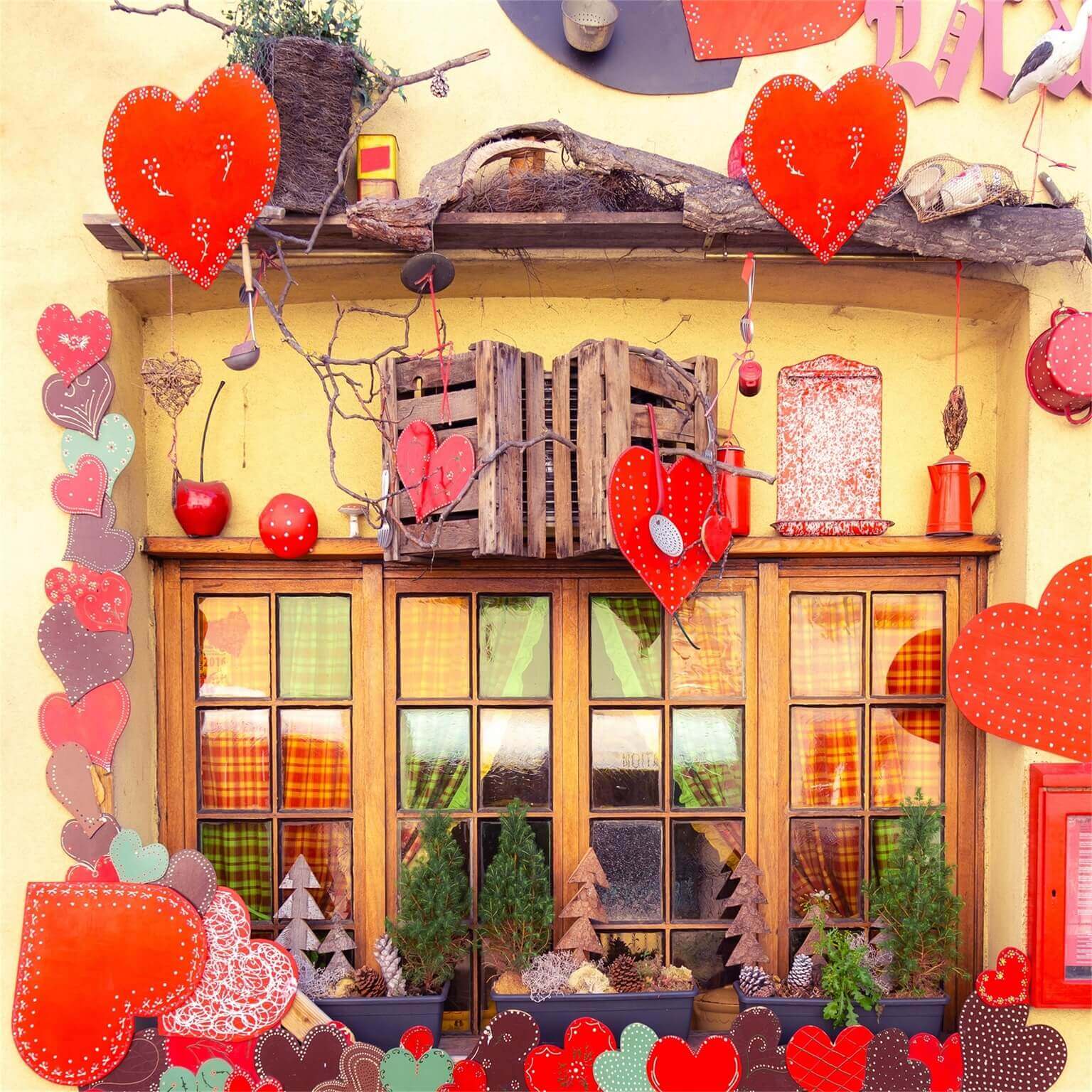 Warm Yellow Commercial Street Scene Heart Decoration Valentine's Day Backdrop M12-25