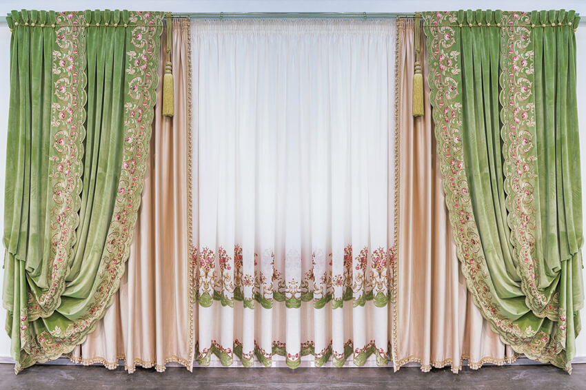 Classical Embroidery Curtain Wedding Party Backdrop M6-29