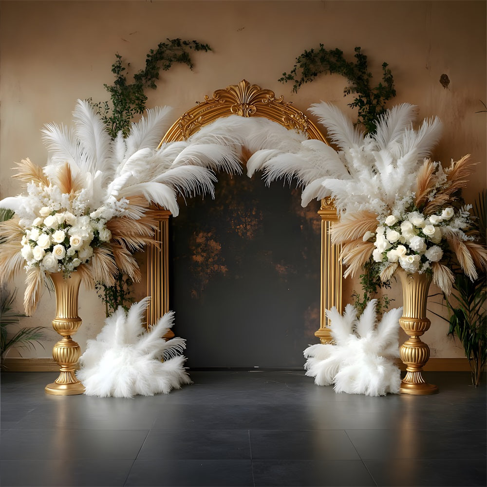 Opulent Gold and Feather Boho Arch Backdrop RR8-447